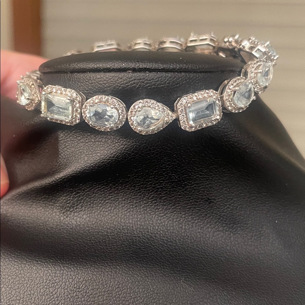 Elegant blue aquamarine Gemstone Bracelet